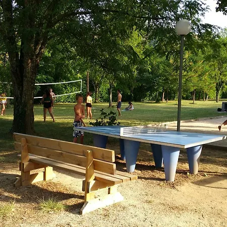 Üdülőpark Le Carpenty *